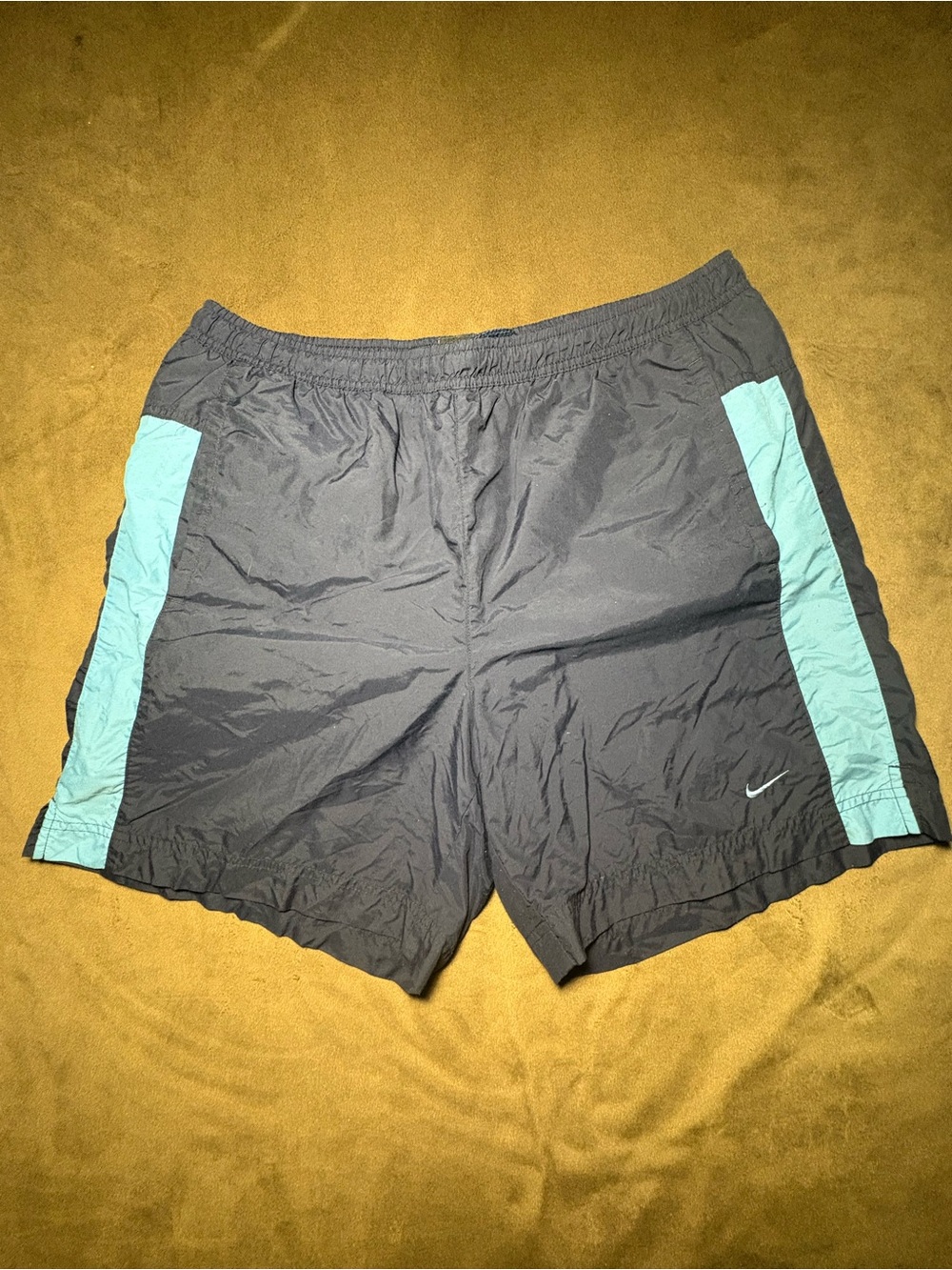 Nike Black & Teal Swim Trunks / Athletic Shorts – Size Large